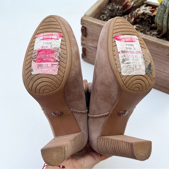 UGG- Athena Suede Leather Stacked Heel Boots Size 5 - Picture 9 of 13